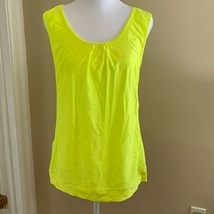 NWOT Sweaty Betty high visibility yellow run vest